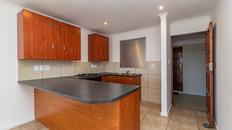 2 Bedroom Property for Sale in De Kelders Western Cape